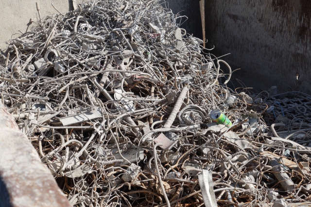 事業で出た鉄くずの処分先|どこで回収してもらえる?