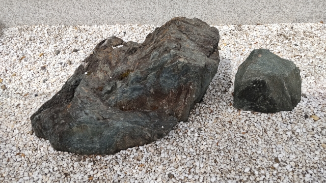 庭石は自治体で処分できる？